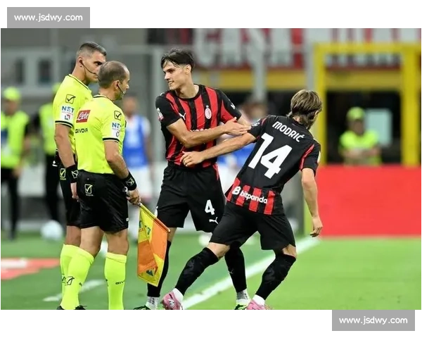 欧战焦点对决AC米兰迎战斯肯迪豪门底蕴与黑马冲击碰撞前哨之夜
